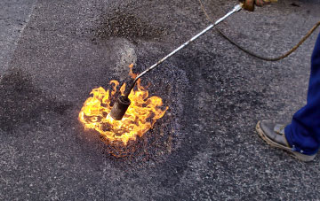 Helpringham flat roofing repairs